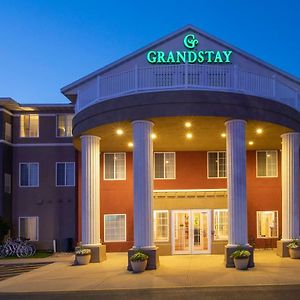 Grandstay Hotel & Suites Ames